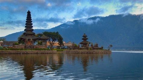 Harga Tiket Masuk Danau Beratan Bali Tawarkan Spot Foto Instagenik Dan