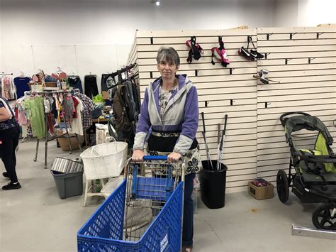 Opening of Thrifty & Nifty at new location greeted with big crowd rush