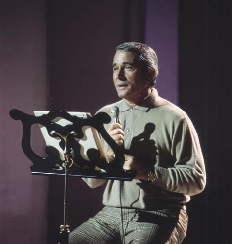 20 Facts About Perry Como From The First Job He Had At 11 To His