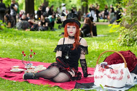 40 Photos From The Wave And Goth Festival In Leipzig Germany