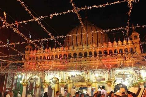 Thursday Night Qawwalis At Hazrat Nizamuddin Dargah In Delhi