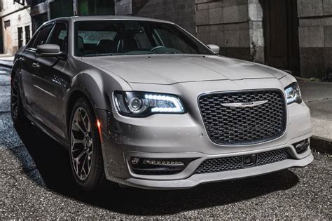 2019 Chrysler 300 Color Options