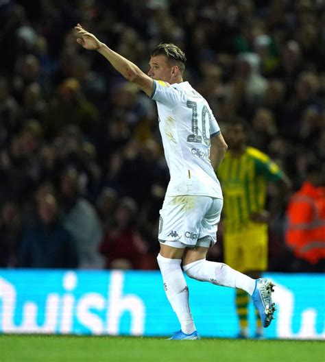 The current drop includes 1x player of 4 ovr 83+ players item and 5x rare gold player items. Ezgjan Alioski winner sends Leeds to the top of the ...