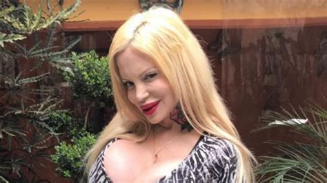 Sabrina Sabrok Se Pasa De Botox Se Le Paraliza La Cara Y Lo Celebra