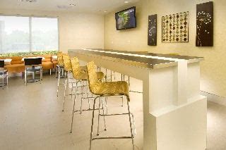 Springhill suites miami airport south. Hotel Springhill Suites By Marriott Miami Airport South ...