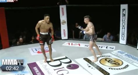 Mma Fighter Dances During Fight Gets Knocked Out Cold