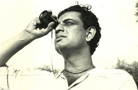 Browse through this biography to acquaint yourself with his life, career, major works and timeline. Satyajit Ray Biography • Creator and writer of Feluda