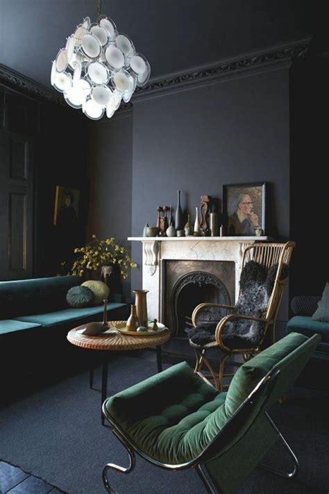 8 Gorgeous Ideas On How To Decorate Your Living Room With Dark Colors