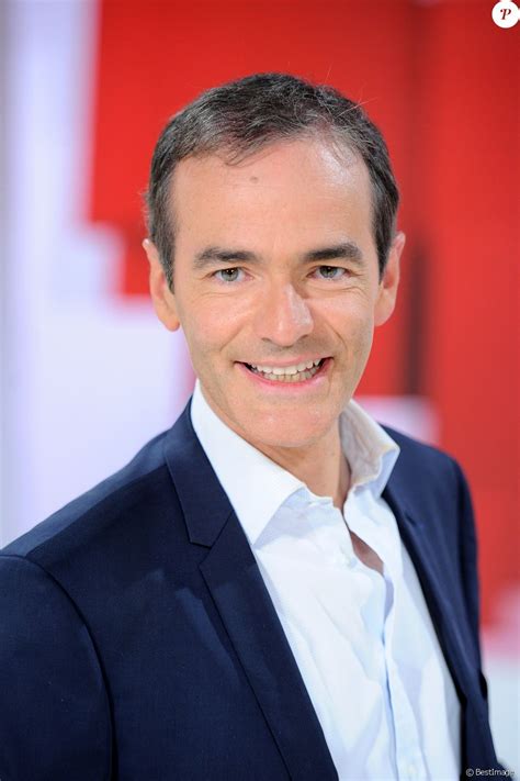 Franck ferrand is a writer and actor, known for personnel et confidentiel (2006), lundi en histoires (2014) and gri gri (2009). Exclusif - Franck Ferrand - Enregistrement de l'émission ...