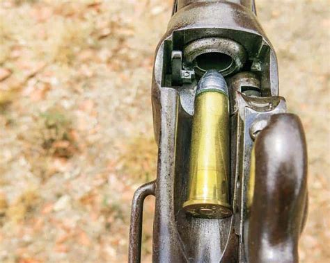 Byl vyvinut v usa roku 1880. GUNS Magazine Sharps' .50-70 carbine - GUNS Magazine