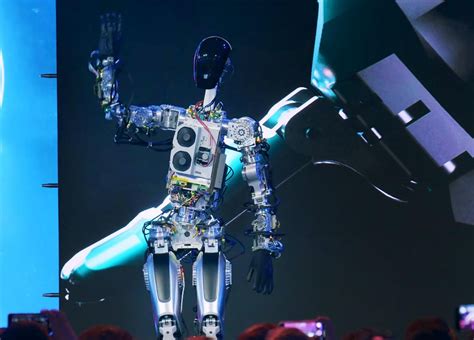 What Robotics Experts Think Of Teslas Optimus Robot Ieee Spectrum