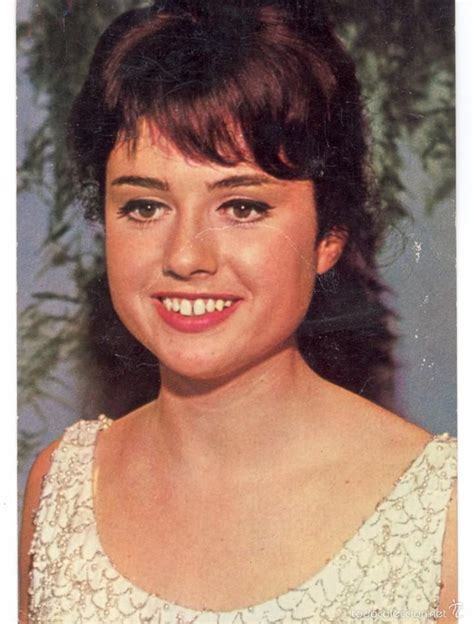 Born 20 december 1947) is an italian singer and tv presenter. Gigliola cinquetti postal - Vendido en Venta Directa ...