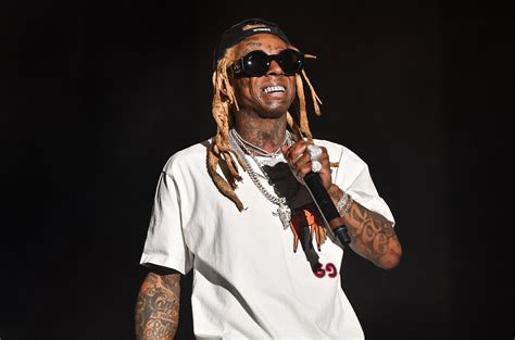 Lil wayne has released the first part in the third installment of his no ceilings mixtape series. Lil Wayne Meets With President Trump & Backs His 'Platinum ...
