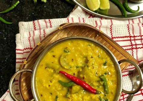 lau diye bhaja muger dal split green gram and bottle gourd curry bengali style recipe by