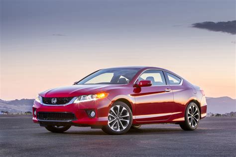 Form And Function Honda Accord Coupe Has Grown Up Appeal By Mark