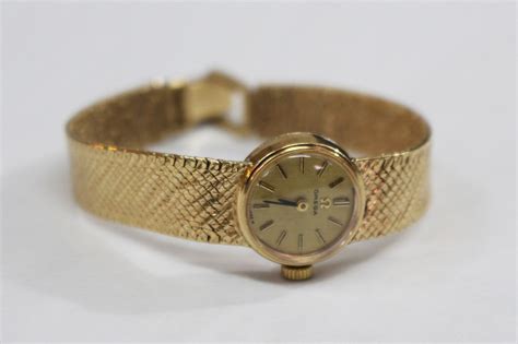 Vintage 1960s 9ct Gold Omega Ladies Wristwatch 708044