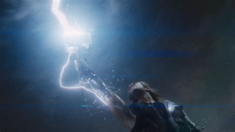 Thors Hammer Has A Weird Center Of Mass In Avengers Wired