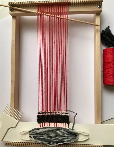 Weaving With A Lap Loom This Is Schachts Lilli Loom Great For Small