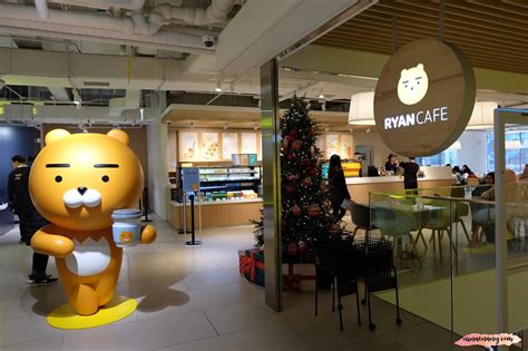 Travel Caféseries 12 Ryan Café At Kakao Friends Flagship Store In