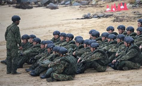 日本陆上自卫队公开夺岛部队部分训练过程国际新闻环球网