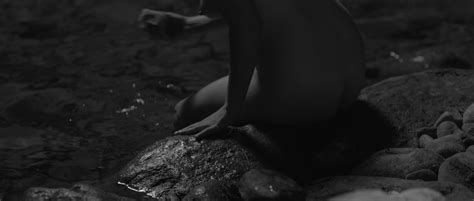 Naked Aida Folch In El Artista Y La Modelo