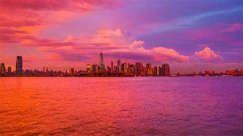 Download New York City Cloudy Cityscape Sunset 3840x2400 Resolution Hd