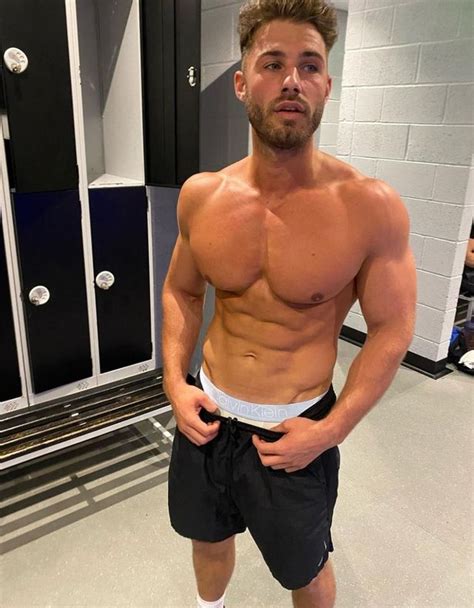 Love Islands Josh Ritchie Unveils Ripped Body Transformation 8 Years