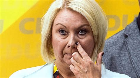 It remained unclear why strenz was in cuba. Korruption: CDU-Abgeordnete Karin Strenz muss Bußgeld zahlen