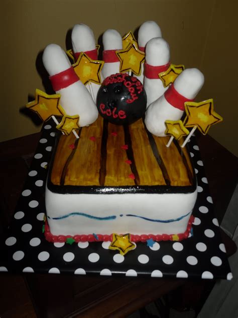 Bowling Cakes – Decoration Ideas | Little Birthday Cakes