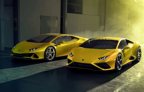 New Lamborghini Huracan Evo Rwd Brings Back The Driving Fun Carscoops