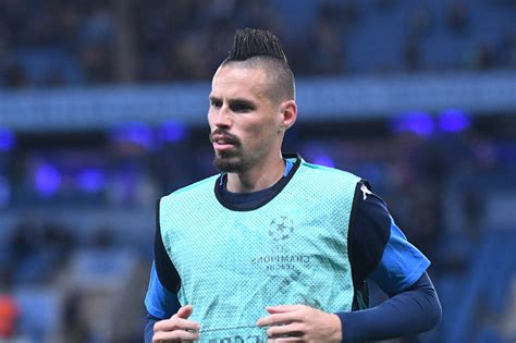 The club has decided to delay marek hamsik's move to china because the payment methods proposed for the agreed sum fail to adhere to what was previously agreed, napoli said in a brief. SSC Neapel: Ab nach China: Großer Zahltag für Marek Hamsik