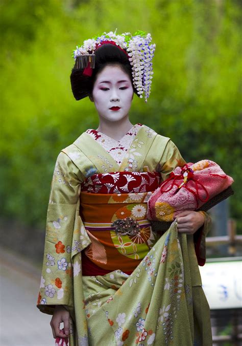 On The Mothers Day 10 Pontocho Maiko Ayanoあや野 Flickr