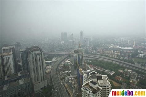 Perkhidmatan perpindahan mawilud 1 pu kuala lumpur ke pangkalan udara kuantan. Foto : Kabut asap tebal kebakaran hutan Riau selimuti ...