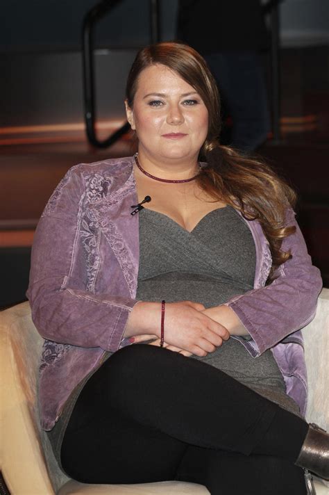 Natascha maria kampusch is an austrian woman who was abducted at the age of 10 on 2 march 1998 and held in a secret cellar by her kidnapper. Natascha Kampusch über Hass und Anfeindungen aus dem Netz ...