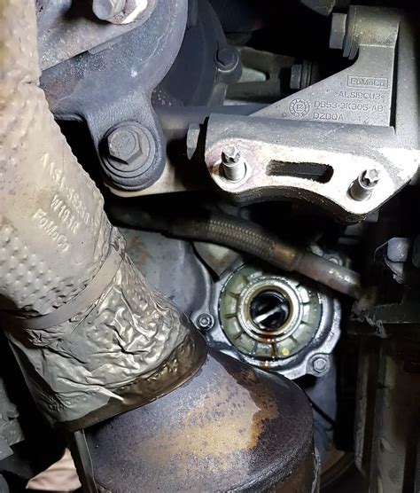 Front Axle Seal Is Leaking Can T Find Part Ford Explorer Forums