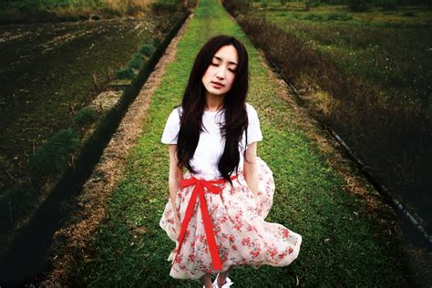 アリス・クー（柯佳嬿）は台湾の女優である。 我們發財了 (評価0) 江宇真役 蔡振南（ツァイ・チェンナン）、王琄（ワン・チュアン）、温昇豪（ウェン・シェンハオ）、柯佳嬿. est100 一些攝影(some photos): Alice 柯佳嬿