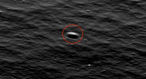 25 Mile Ufo Seen Hovering Over Surface Of Moon Nasa Photo Aug 10