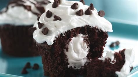 Dreamy Cream Filled Cupcakes Recipe