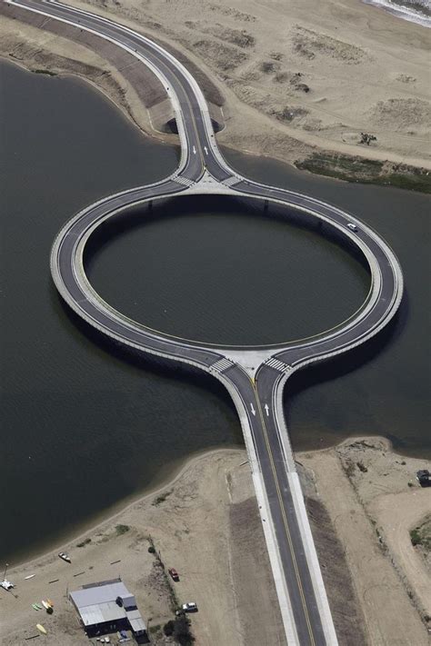 12 Of The Worlds Most Unusual Bridges Bridge Masters