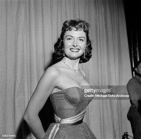 Actress Donna Reed Poses At The Academy Award In Los Angelesca Photo