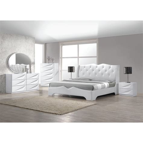 Modern Madrid 4 Piece Bedroom Set Queen Size Bed Leather Like Exterior