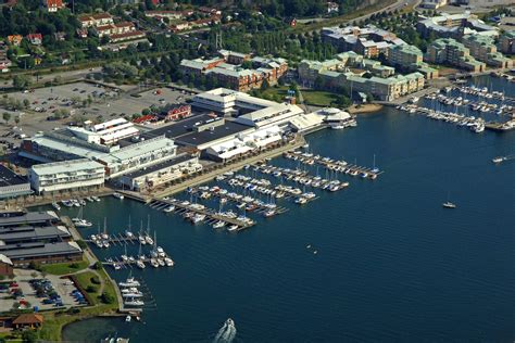 Stenungsunds if bildades 1927 och är idag största fotbollsföreningen i bohuslän med ca 1100 medlemmar varav ca 750 spelar fotboll. Stenungsund Torg Marina in Stenungsund, Sweden - Marina ...