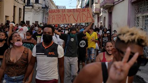 Cientos De Cubanos Se Manifiestan Con El Grito De ‘libertad N
