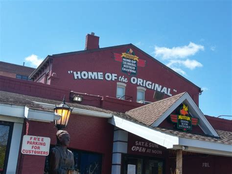 Anchor Bar, Buffalo, NY home of the original buffalo wings | Wings