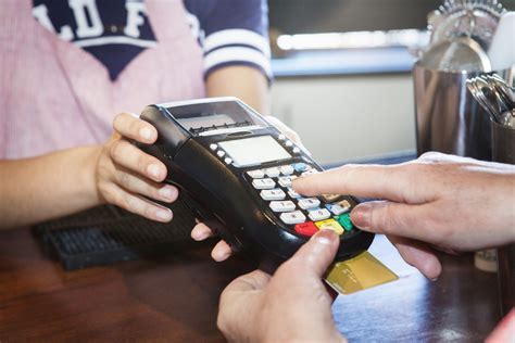 What happens if you pay minimum amount on credit card. Credit Card Surcharges
