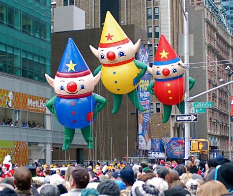 There is also a second thanksgiving balloon parade within the new york metropolitan area, the ubs balloon parade in stamford, connecticut, located 30 miles (48 km) away; NYC ♥ NYC: Giant Balloons At The 2010 Macy's Thanksgiving ...