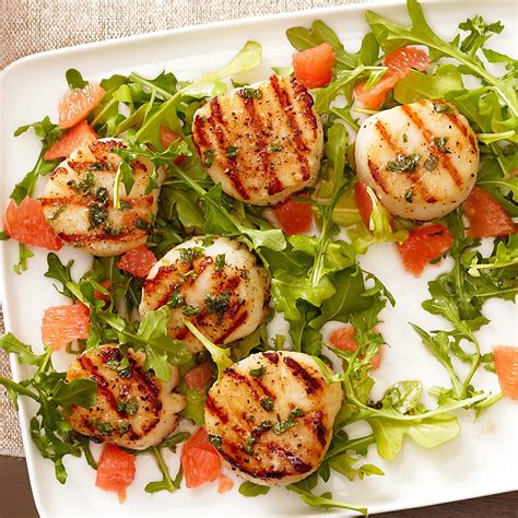 We provide you with the scallop calories for the different serving sizes, scallop nutrition facts and the health benefits of scallops to help you lose weight and eat a healthy diet. Everything You Need to Know About Cooking Scallops ...