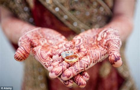 Hundreds Of Brides Forced To Take Virginity Test At Indian Mass Wedding