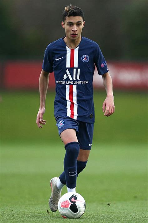 His father, radouan atil, is from morocco. Chelsea in 'pole position' to seal transfer of PSG ...