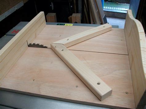 Mitre Sled For My Table Saw From Bob Simmons Diy Table Saw